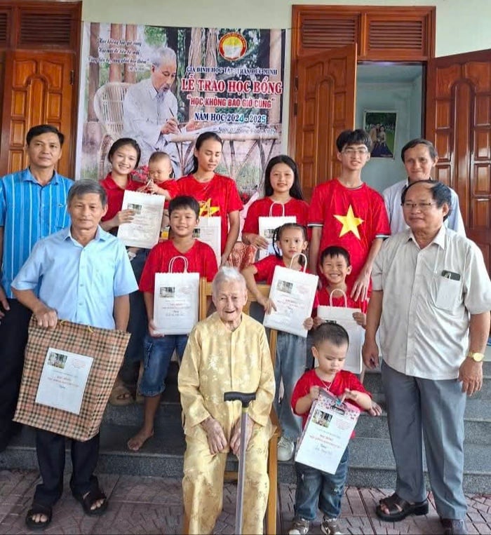 Thắp sáng phong trào khuyến học từ tình yêu gia đình- Ảnh 1.
