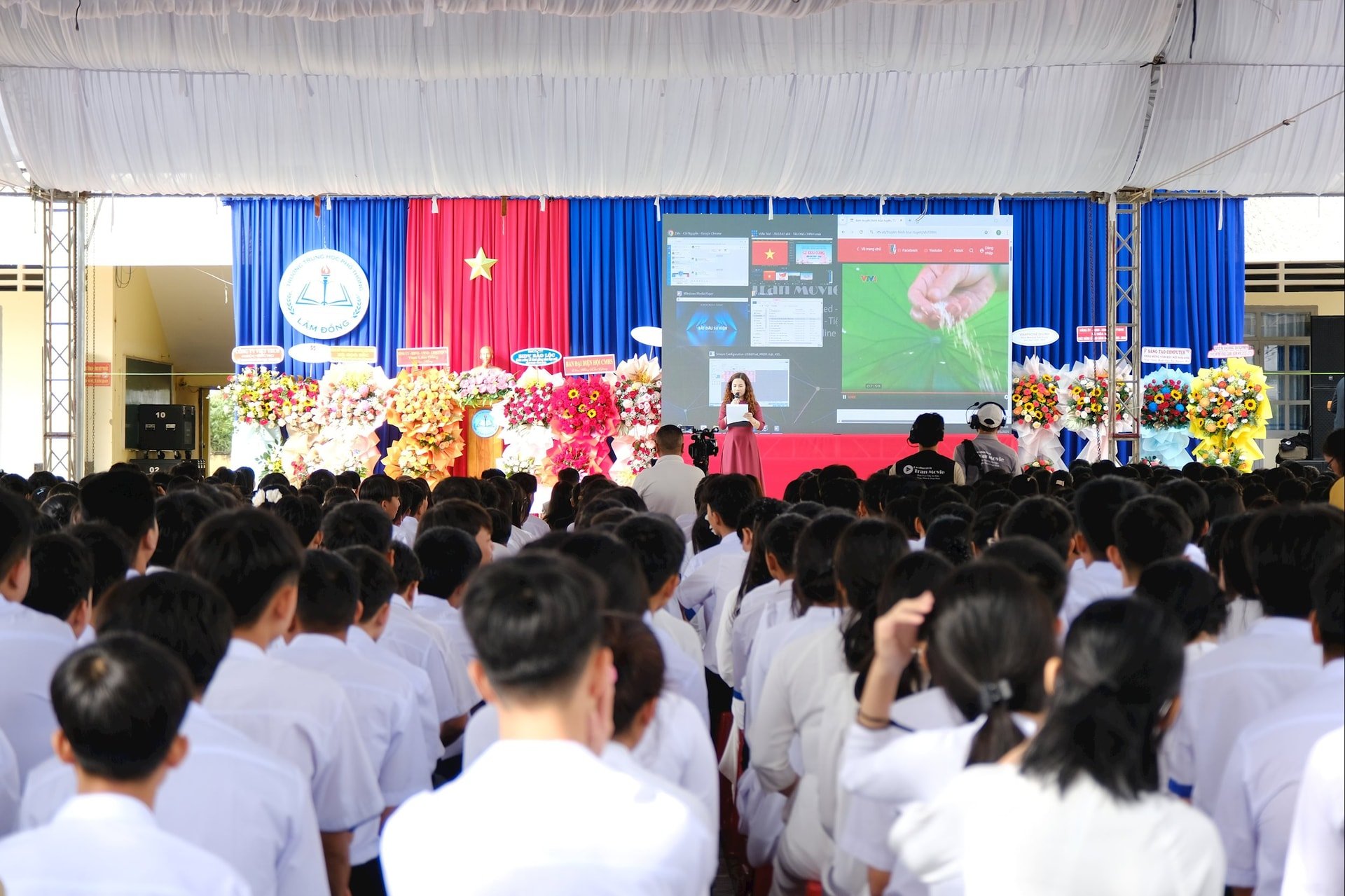 Quang cảnh buổi lễ