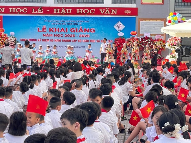 Ngôi trường có 