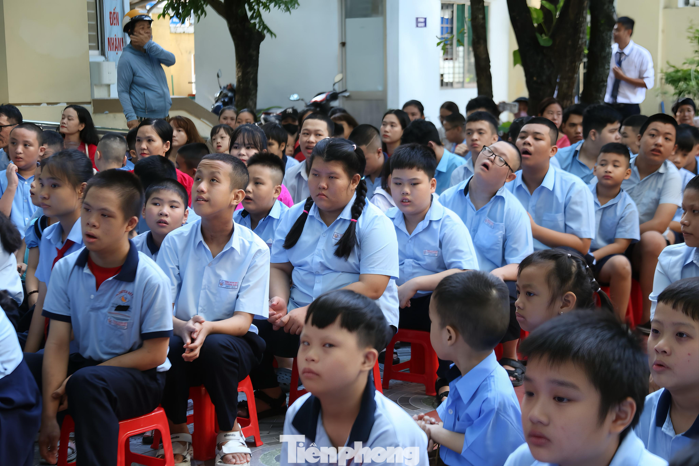 tp-truongchuyenbietimg-083359-0.png