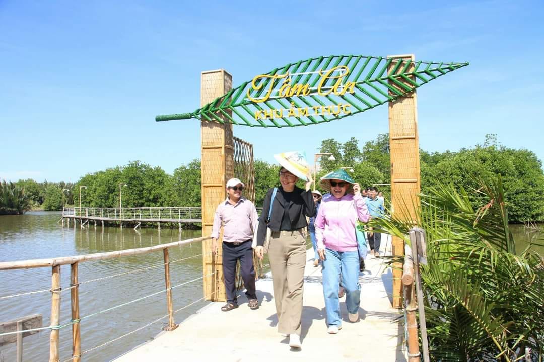 TP. Hồ Chí Minh khẳng định vai trò đầu tàu, tạo “cú hích” cho du lịch 6 vùng trọng điểm - Ảnh 3.