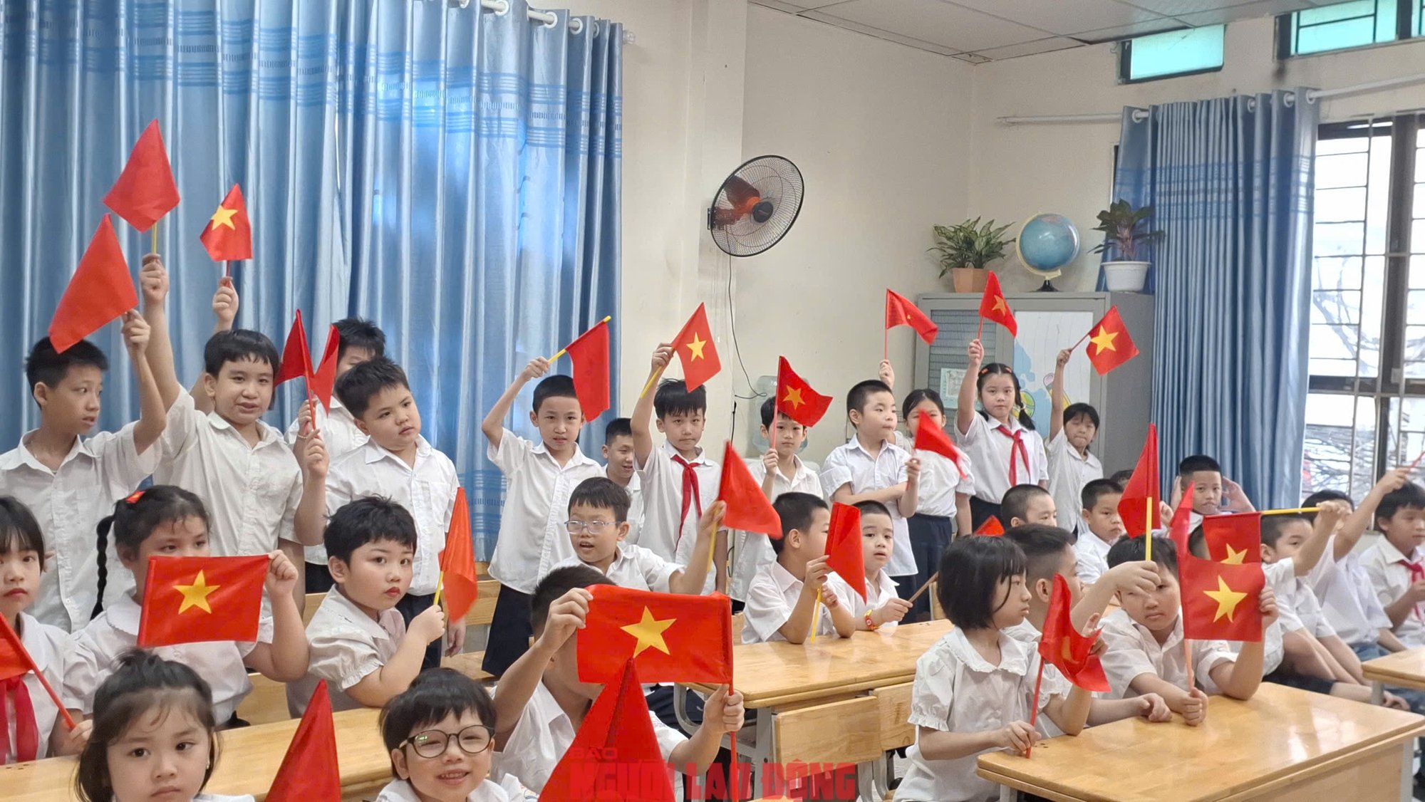 VIDEO: Xúc động lễ khai giảng năm học mới ở ngôi trường đặc biệt- Ảnh 7.