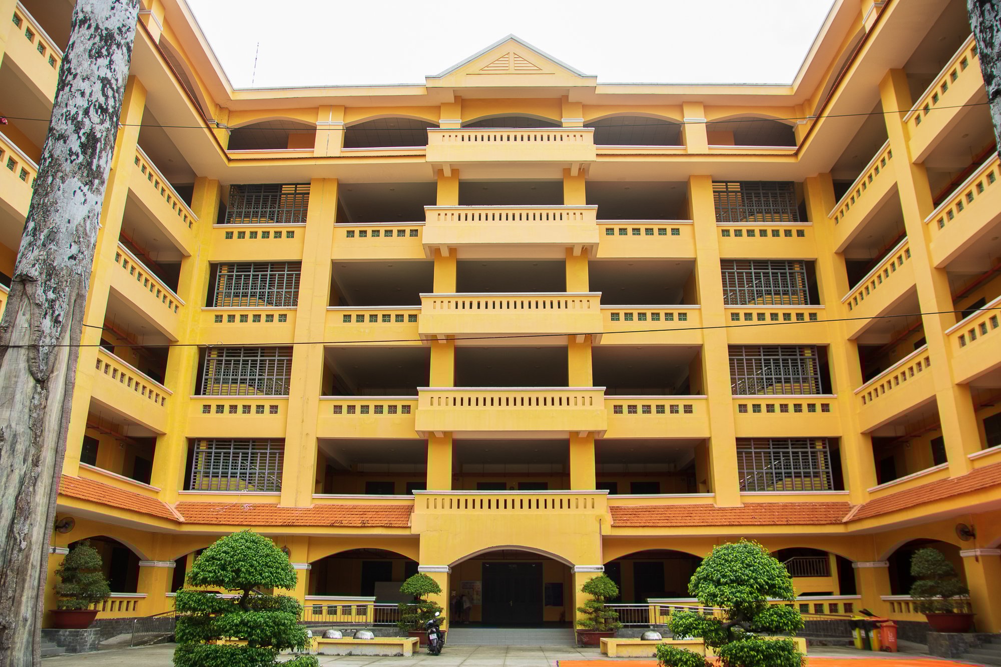 Trường THPT chuyên Lê Hồng Phong tp . Hcm: Nơi ươm mầm tài năng và tri thức - Ảnh 17.