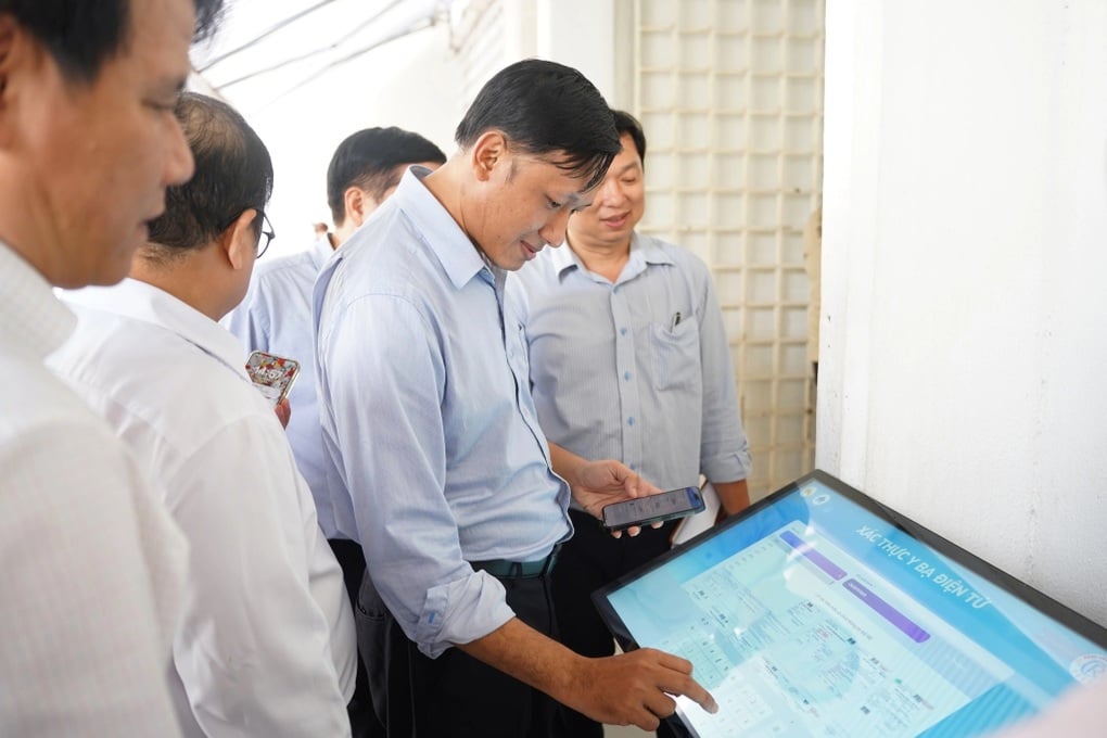 Thứ trưởng nói lý do bệnh án điện tử Bệnh viện Chợ Rẫy “đi sau, về đúng” - 2