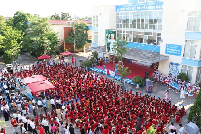 Học sinh hân hoan trong Lễ khai giảng đặc biệt- Ảnh 1.