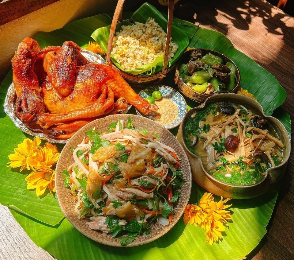 Mâm cúng Vu lan rằm tháng 7 âm lịch đẹp mắt: Chay thanh tịnh, mặn đủ đầy - Ảnh 8.