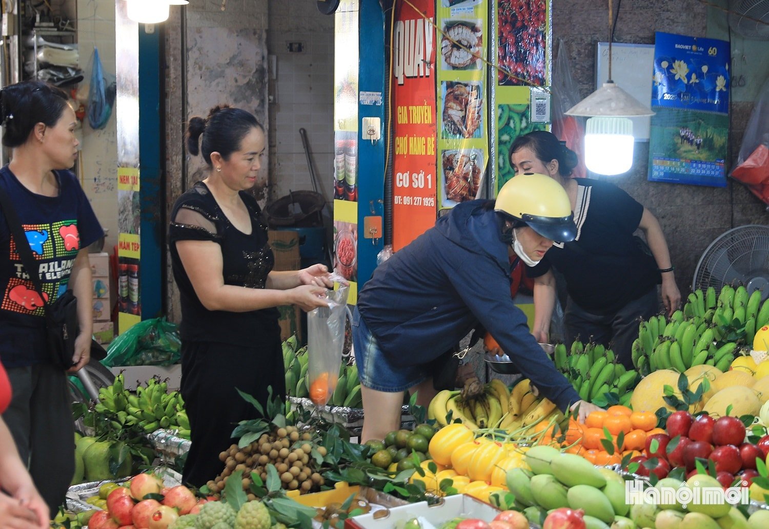 W_thi-truong-ngay-ram-8.jpg