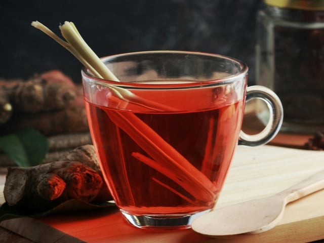 Chi dovrebbe bere regolarmente il tè alla citronella? - Immagine 1.