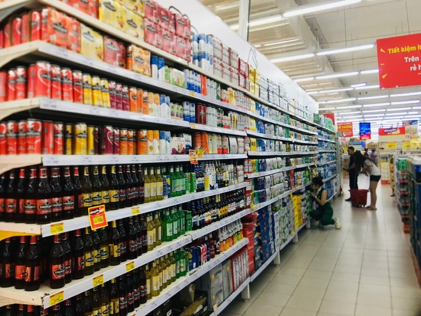 Tháng Tám, nhóm hàng ăn và dịch vụ ăn uống giảm 0,06%, một phần nhờ vào sự biến động của giá thực phẩm giảm 0,18%. (Ảnh: Vietnam+)