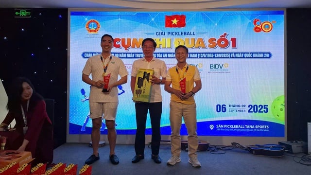 Sôi nổi giải pickleball TAND TP.HCM mở rộng 2025 - Ảnh 5.