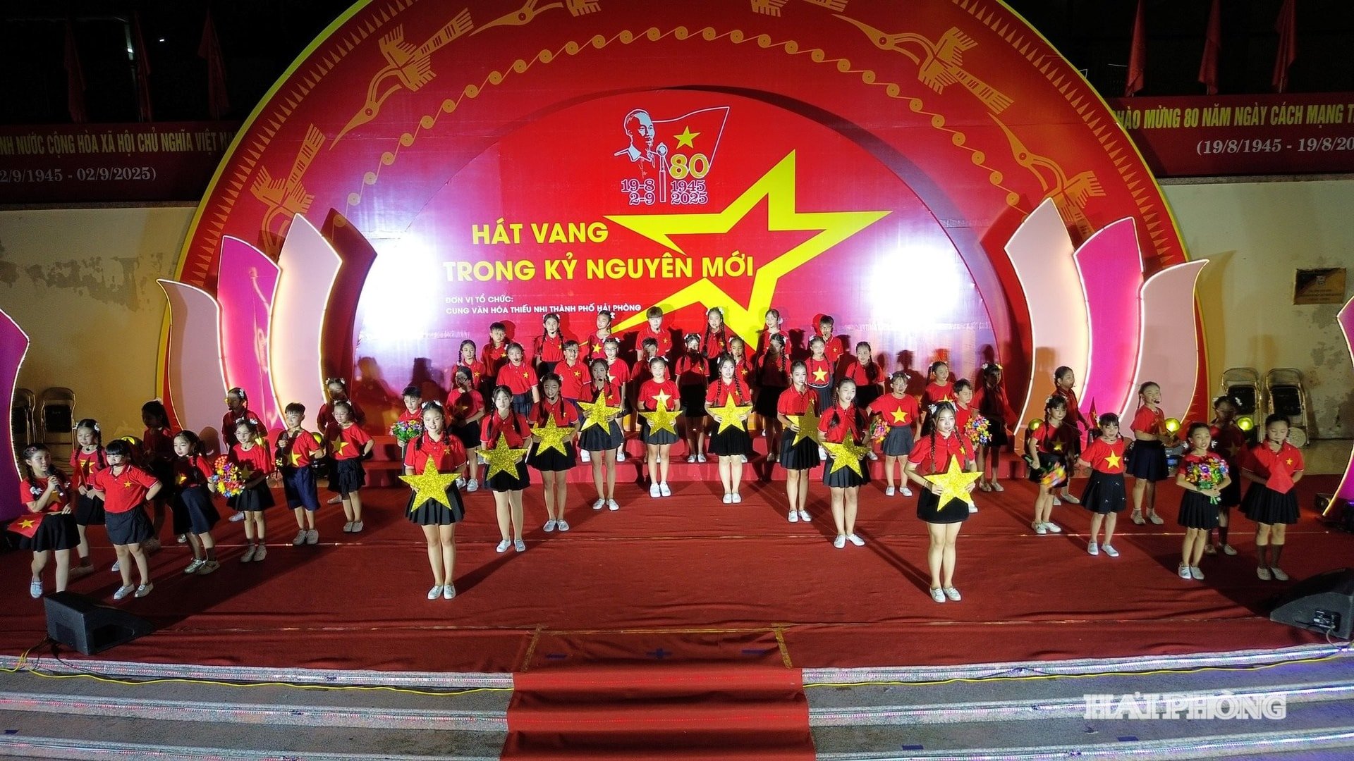 hat-vang-ky-nguyen-moi.jpg