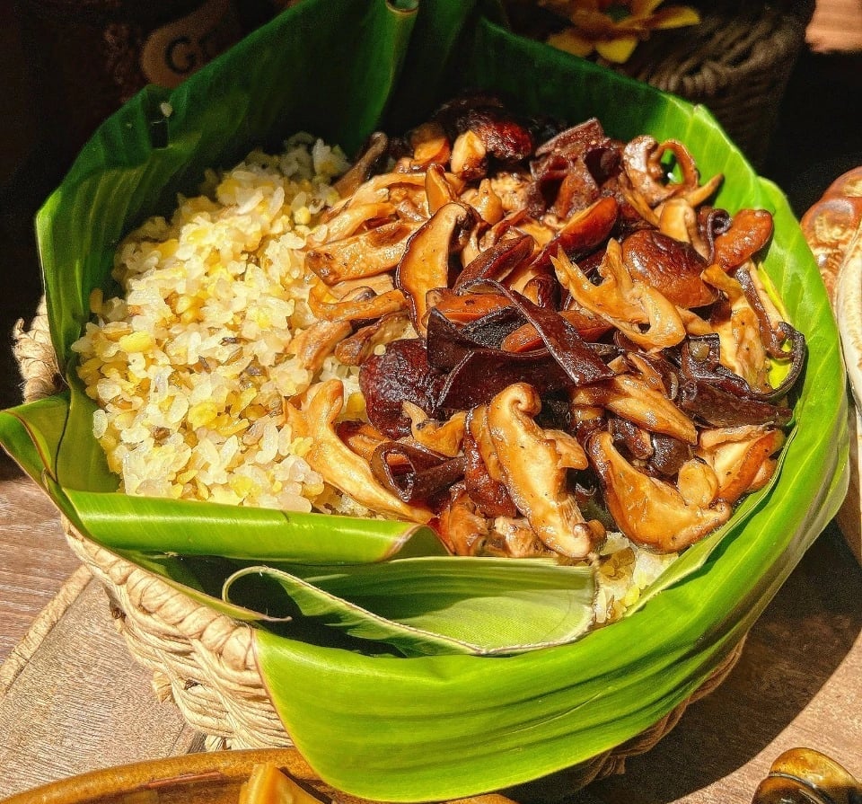 Mâm cúng Vu lan rằm tháng 7 âm lịch đẹp mắt: Chay thanh tịnh, mặn đủ đầy - Ảnh 4.