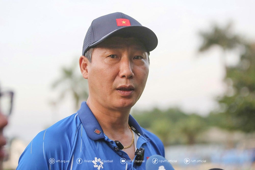 HLV Kim Sang-sik mong người hâm mộ đến sân “tiếp lửa” cho U23 Việt Nam - ảnh 1
