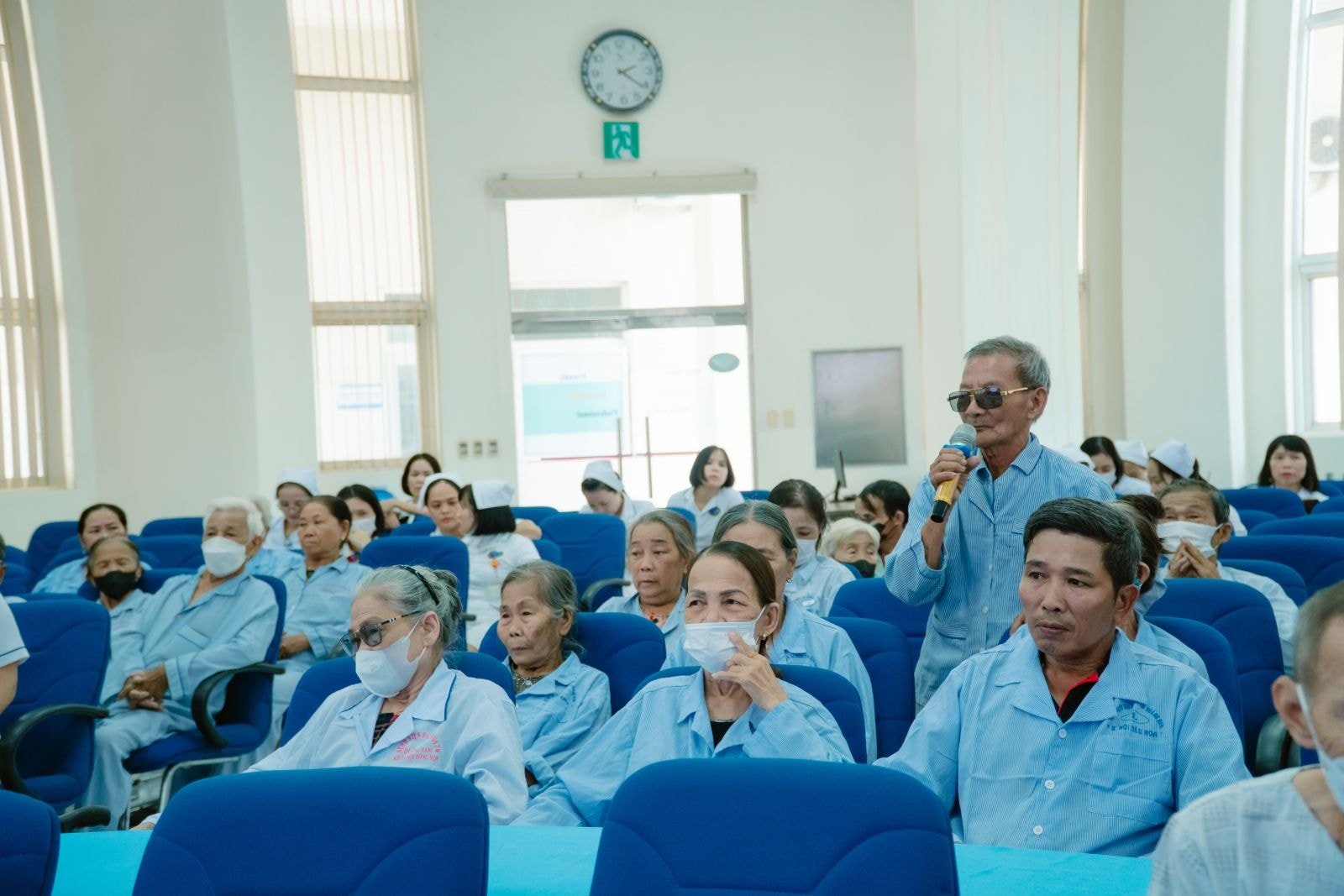 5. អ្នកជំងឺត្រូវបានផ្តល់ឱកាសឱ្យផ្តល់យោបល់ និងពិភាក្សាអំពីទំនាក់ទំនងសុខភាពនៅក្រុមប្រឹក្សាអ្នកជំងឺ។