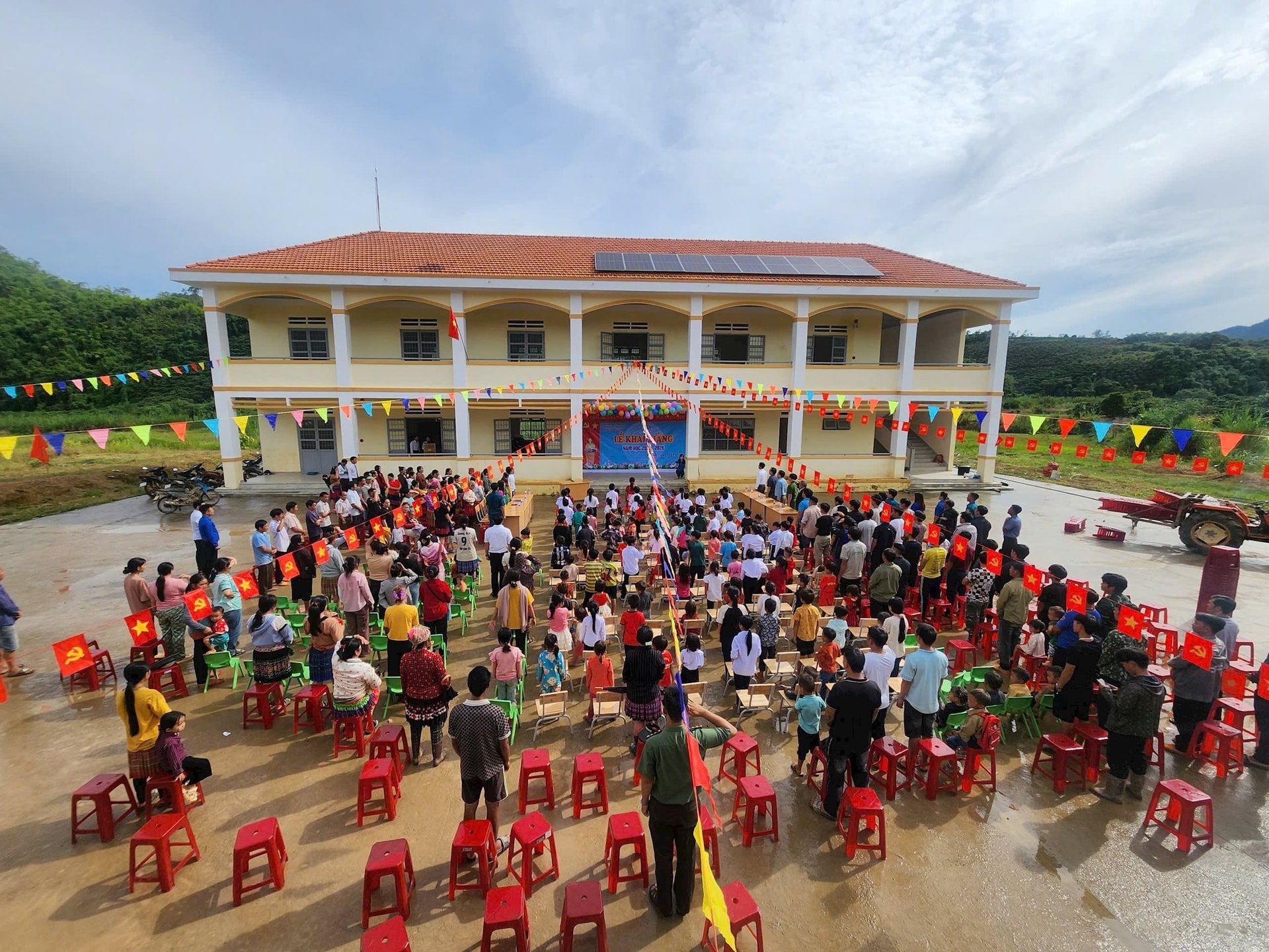 ពិធី​បើក​សម្ពោធ​ពិសេស​នៅ​ឃុំ​តាយសុន