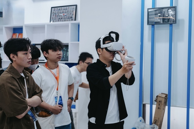 Trường Đại học FPT giành chiến thắng tại giải ‘Oscar’ của ngành giáo dục toàn cầu- Ảnh 5.