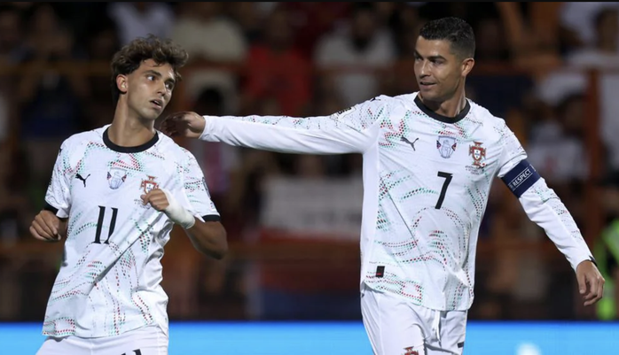 Ronaldo 40 tuổi 