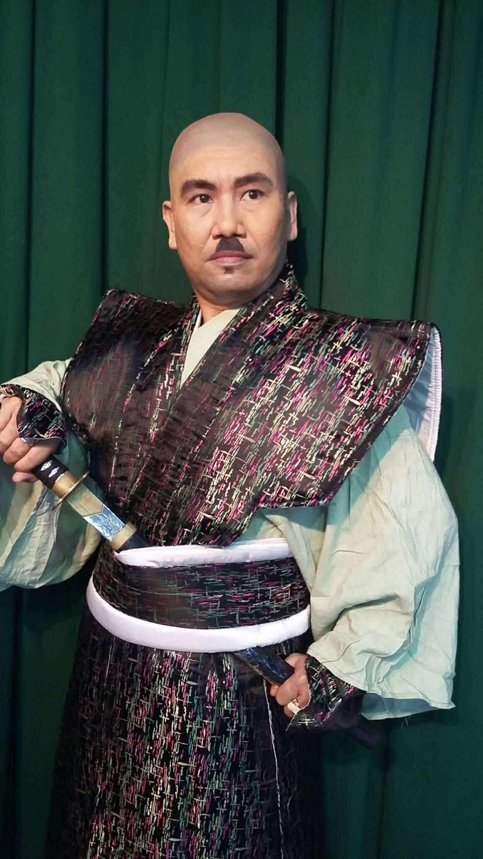 Nghệ sĩ thương tiếc người thầy 