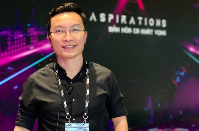 Tùng Dương ra mắt dự án 
