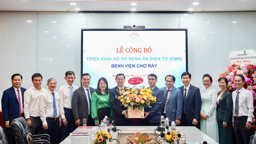 チョーライ病院は電子カルテの導入を発表した。