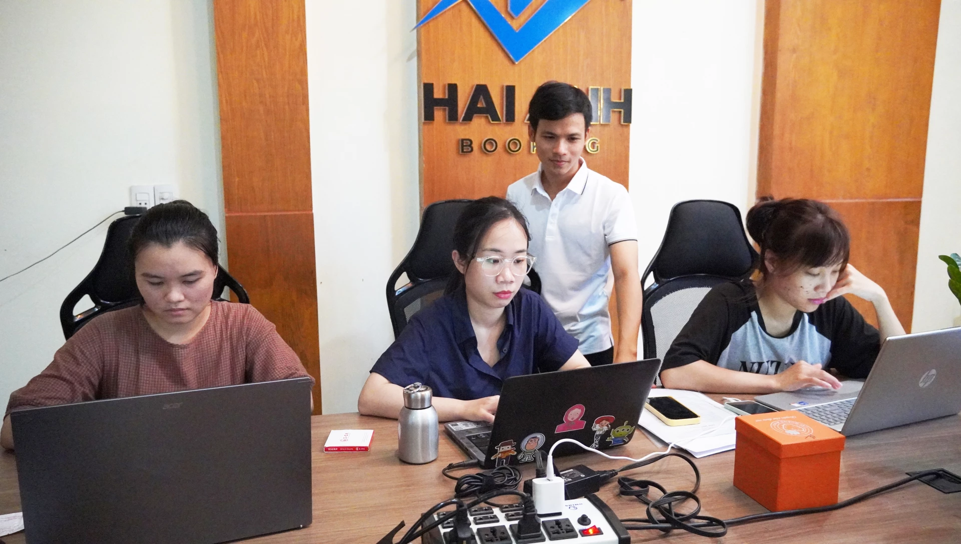 Hải Anh Booking nỗ lực đến năm 2030 sẽ 100% số hóa công tác vận hành - Ảnh: M.N