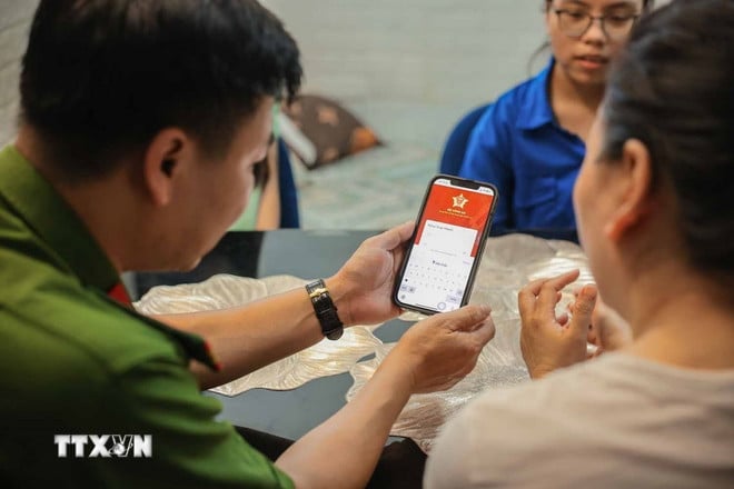 ttxvn-chuyen-doi-so-chinh-quyen-2-cap-3.jpg