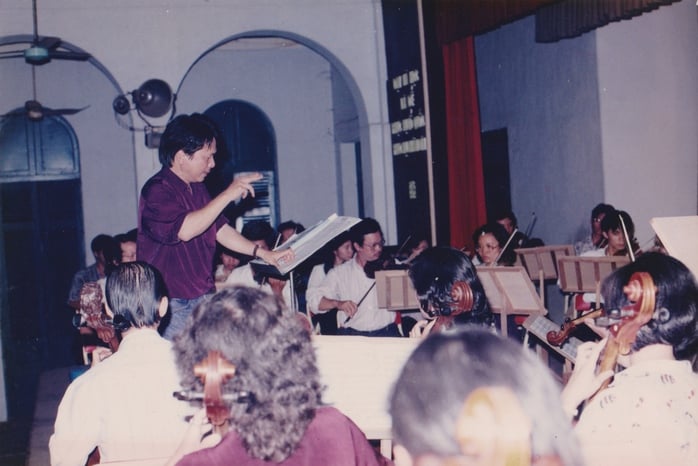 Trần Mạnh Tuấn mang tiếng saxophone trở lại đêm nhạc Phú Quang- Ảnh 5.