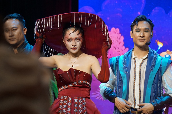 Thu Quỳnh - Ảnh 1.