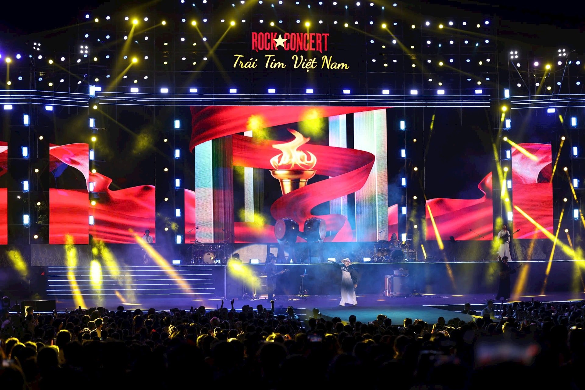 Rock-concert-6.jpg