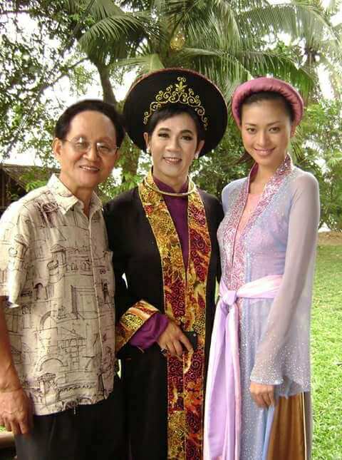 Nghệ sĩ thương tiếc người thầy 