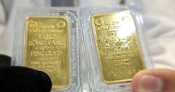 Tối nay, 7-9, giá vàng miếng SJC trên thị trường tự do giảm tiếp
