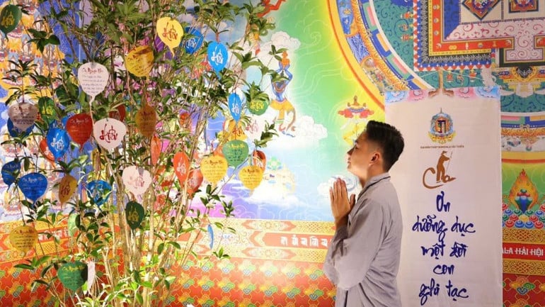 2-cay-hua-nguyen-hieu-thuan-1643.jpg