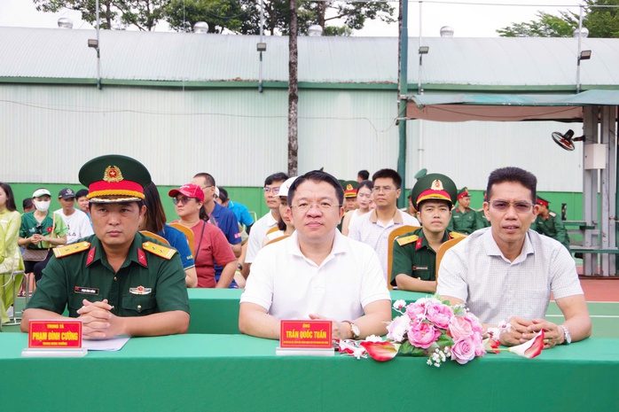 Trung đoàn Gia Định: Khí thế mới từ những hội thao ý nghĩa  - Ảnh 4.
