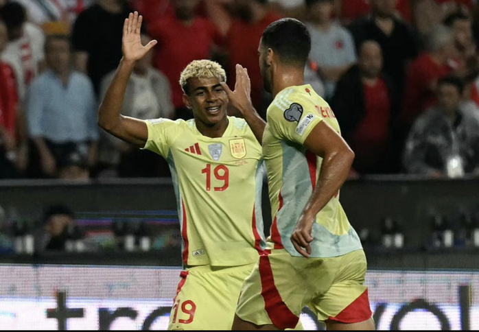 ميرينو يسجل ثلاثية، إسبانيا تسحق تركيا 6-0