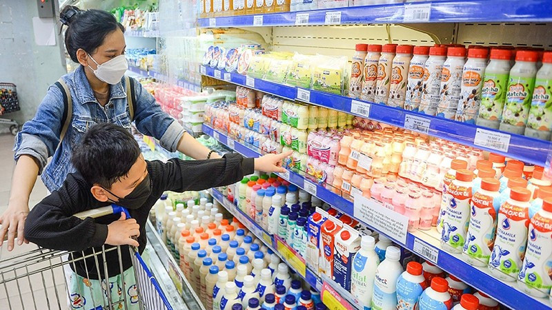 Tặng 10 nghìn hộp sữa cho học sinh nhân mùa tựu trường