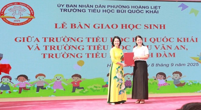 Trường Tiểu học Bùi Quốc Khái: Tiếp nhận 1.112 học sinh bắt đầu năm học mới- Ảnh 2.