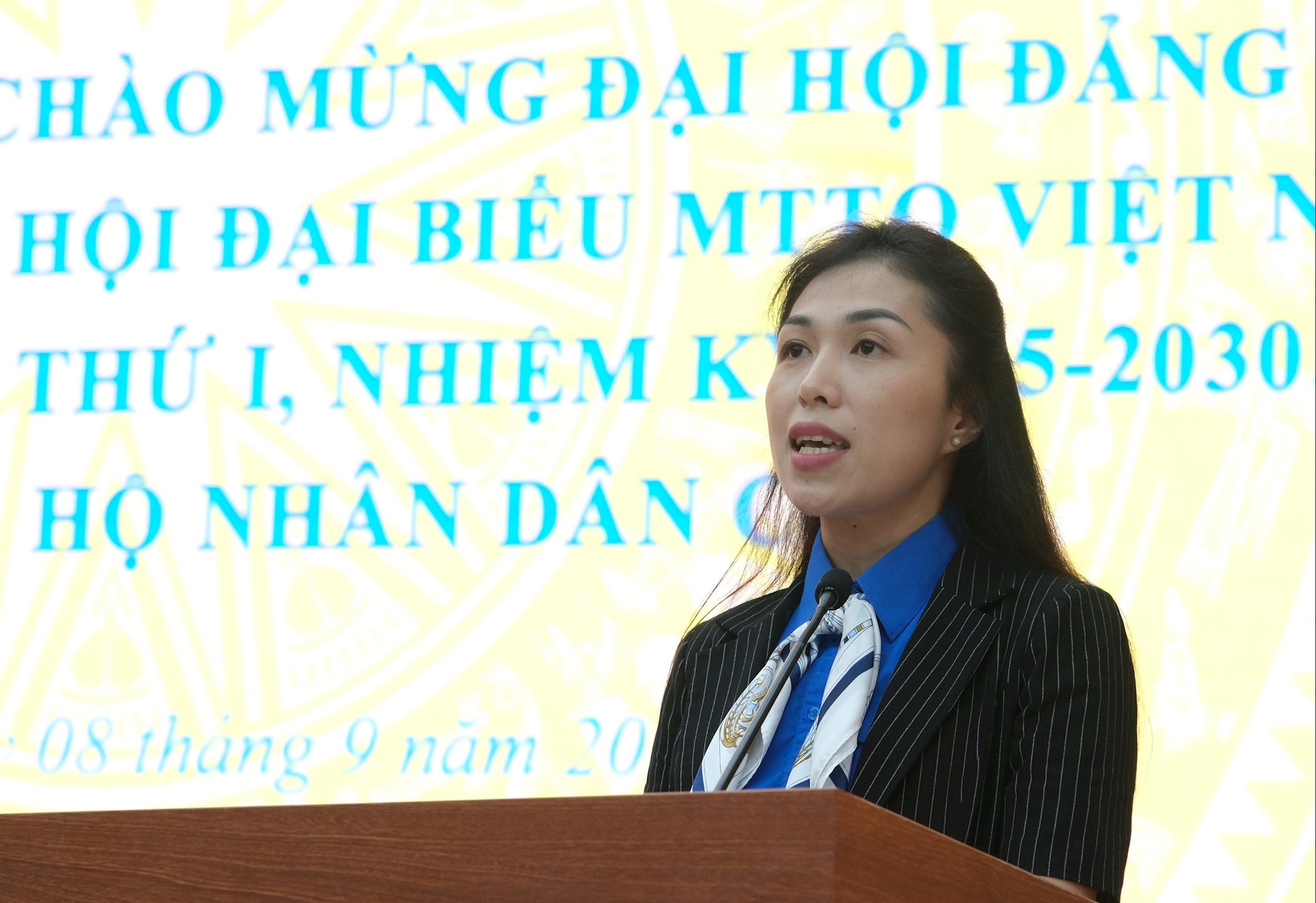 1 Genosse Tran Diep My Dung, stellvertretender Sekretär der Provinzjugendunion, hielt als Antwort eine Rede.
