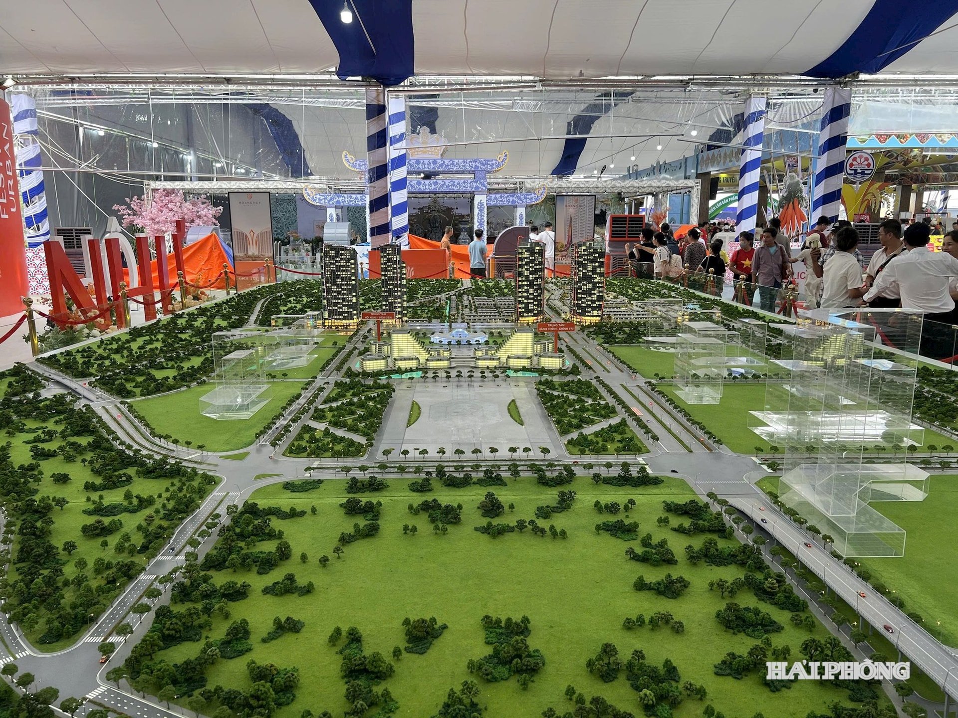 Model perspektif Kawasan Perkotaan North Cam River di pameran