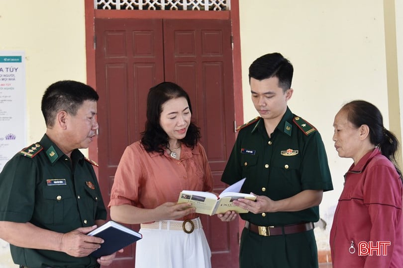 bqbht_br_bdbp-cau-treo-huong-dan-chi-dao-cac-thanh-vien-cau-lac-bo-tinh-thuong-o-thon-khe-5-thuc-hien-cac-hoat-dong-ho-tro-nguoi-yeu-the-nguoi-tung-bi-lam-lo-tren-dia-ban.jpg