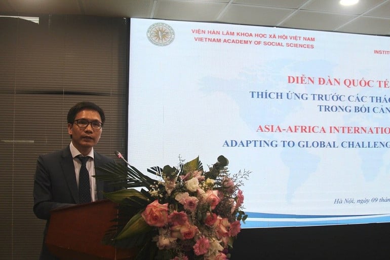 a-phi3.jpg