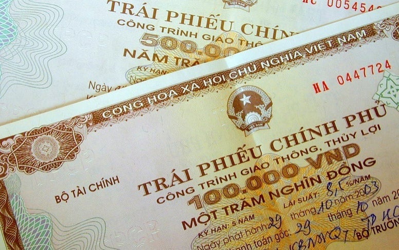 Thị trường TPCP tháng 8: Huy động hơn 11.400 tỷ đồng, giao dịch thứ cấp tăng mạnh- Ảnh 1.