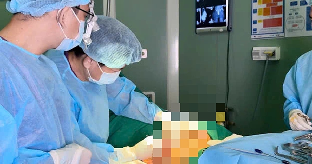 Hút hơn 2,5 lít dịch mủ từ mông bệnh nhân sau 7 năm tiêm filler