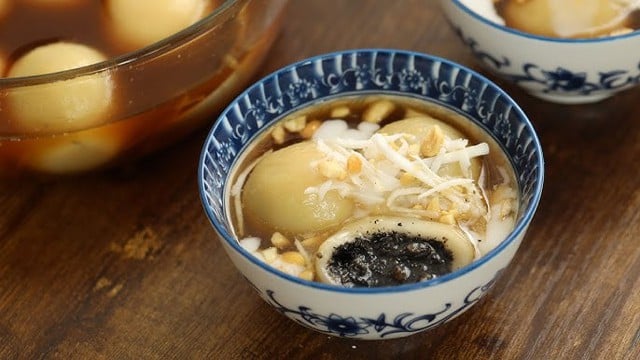 Món ăn vặt không thể thiếu trong ngày Tết Dương lịch   - Ảnh 3.