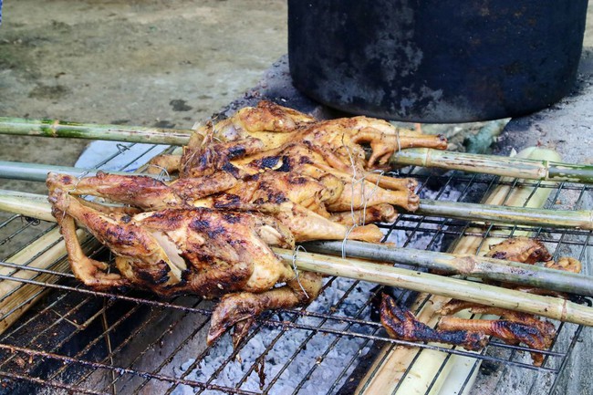 Rộn ràng Phiên chợ vùng cao tại Làng Văn hóa - Du lịch các dân tộc Việt Nam - Ảnh 3.