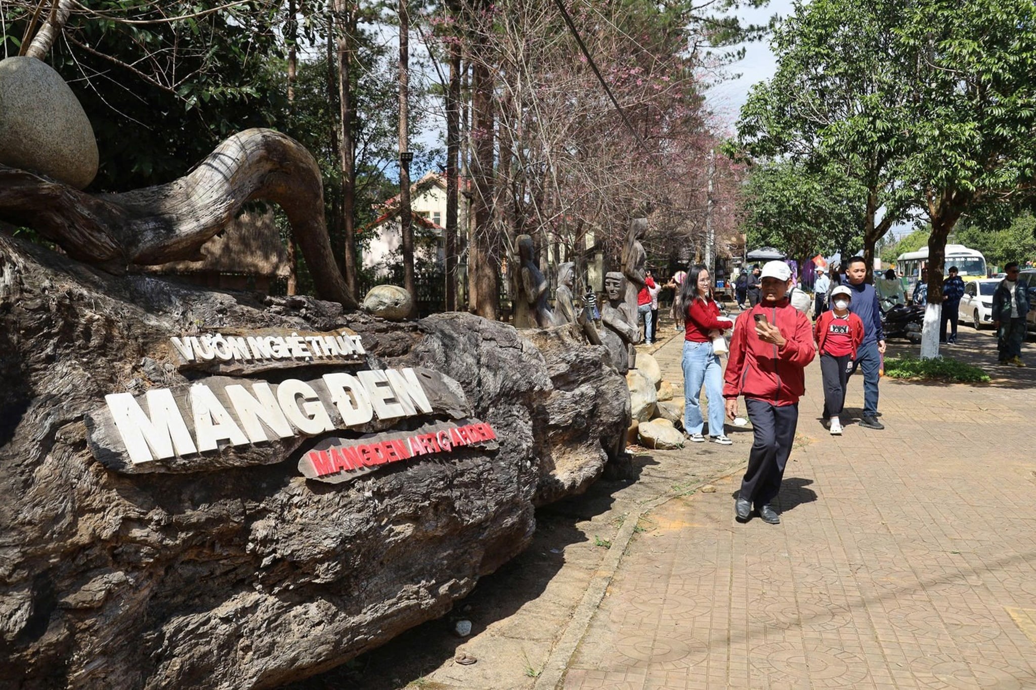 اسے میرے پاس لاؤ بھائی 20