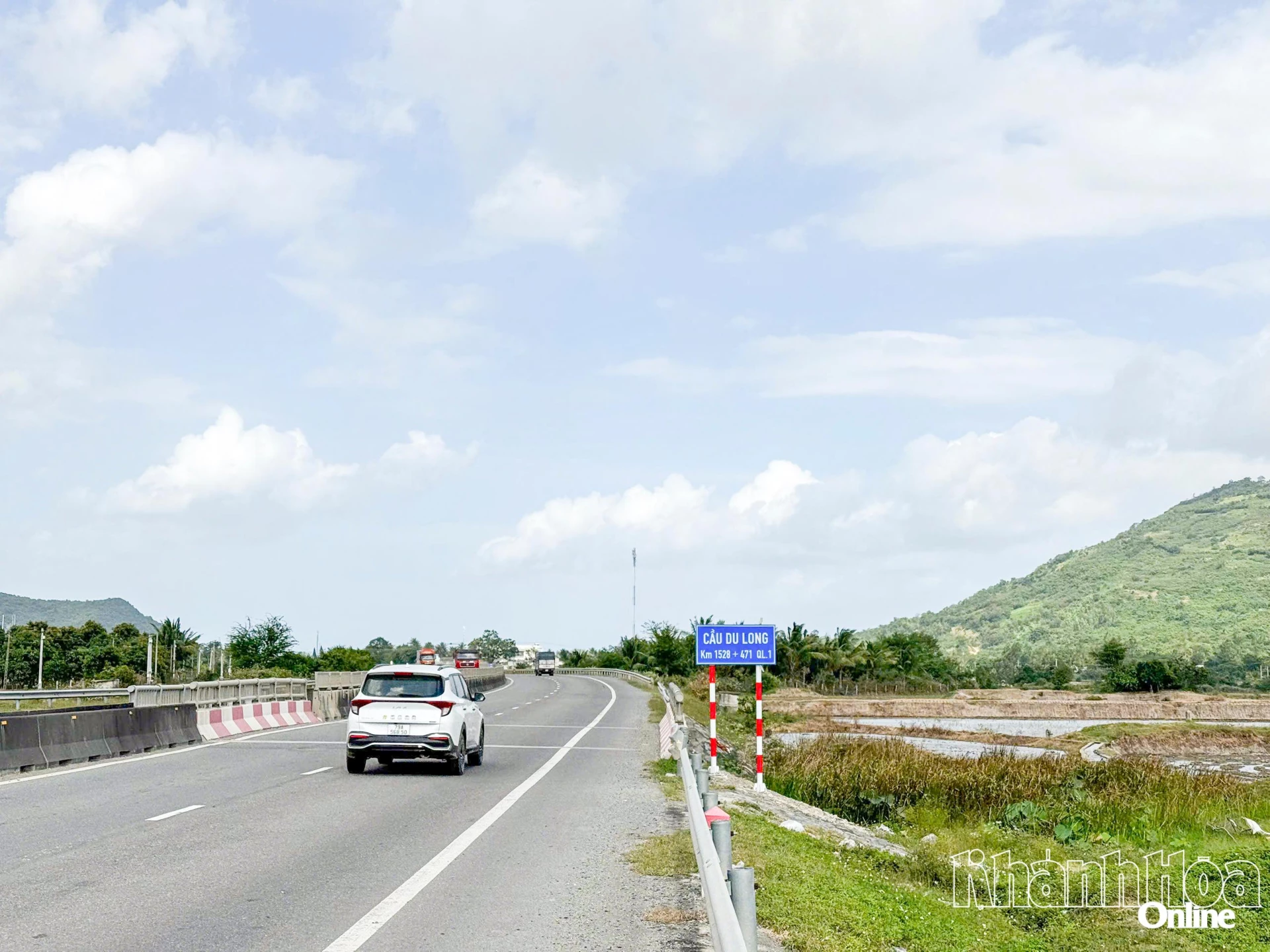 Tikungan di dekat Jembatan Du Long membangkitkan begitu banyak kenangan. Foto: HONG NGUYET