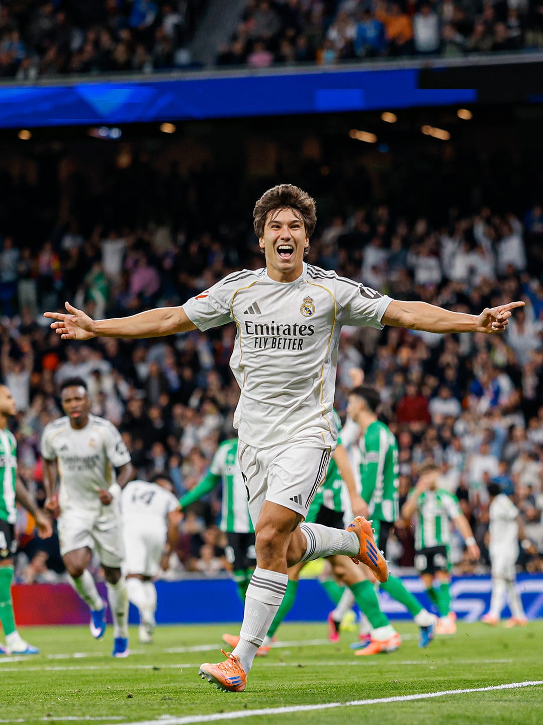 https://static-images.vnncdn.net/vps_images_publish/000001/000003/2026/1/5/gonzalo-garcia-real-madrid-47.jpg
