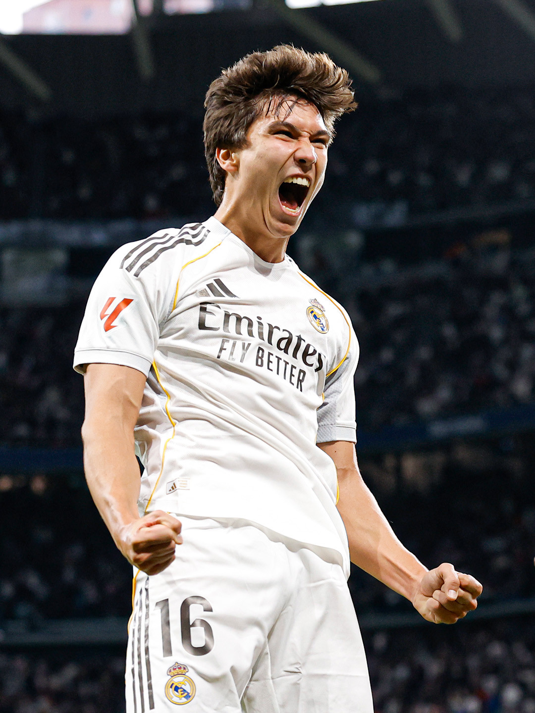 https://static-images.vnncdn.net/vps_images_publish/000001/000003/2026/1/5/gonzalo-garcia-real-madrid-1-48.jpg