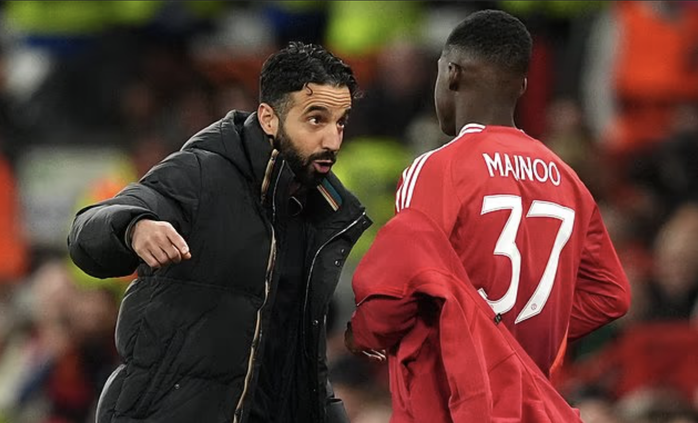 Man United sa thải Ruben Amorim sau 14 tháng - Ảnh 2.