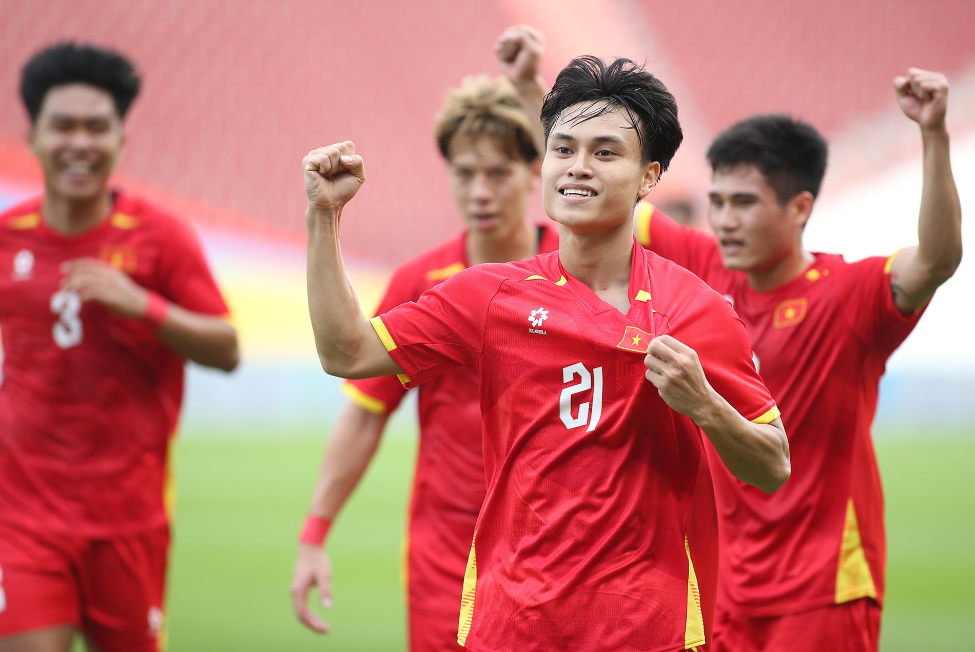 u22 viet nam malaysia 2.JPG